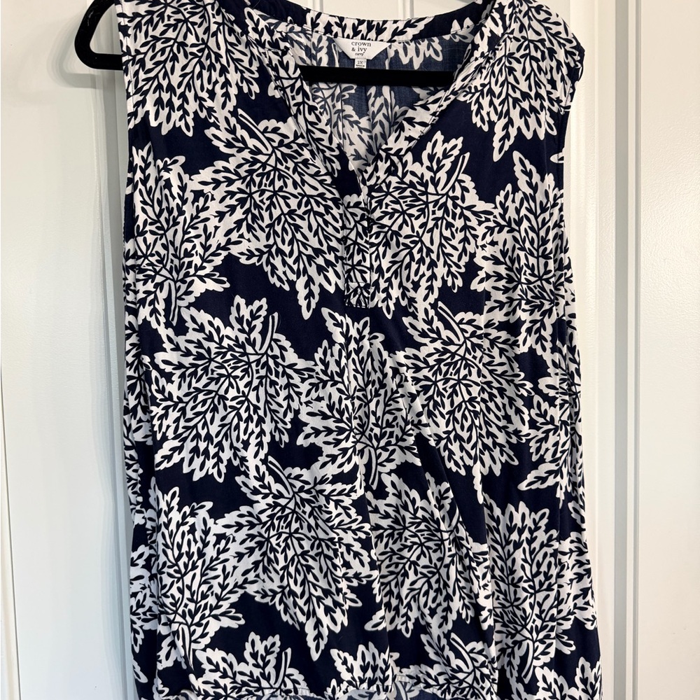 Crown & Ivy Navy and White Leaf Print Blouse
